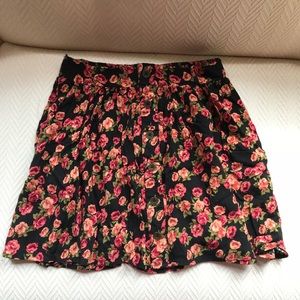 🖤🍃💐 Black Floral Pocket Skirt Buttons